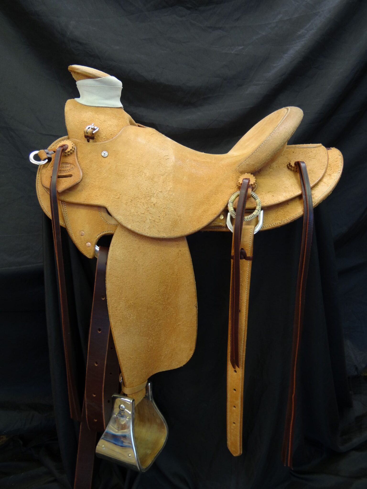 Untooled Saddles – Frecker's Saddlery